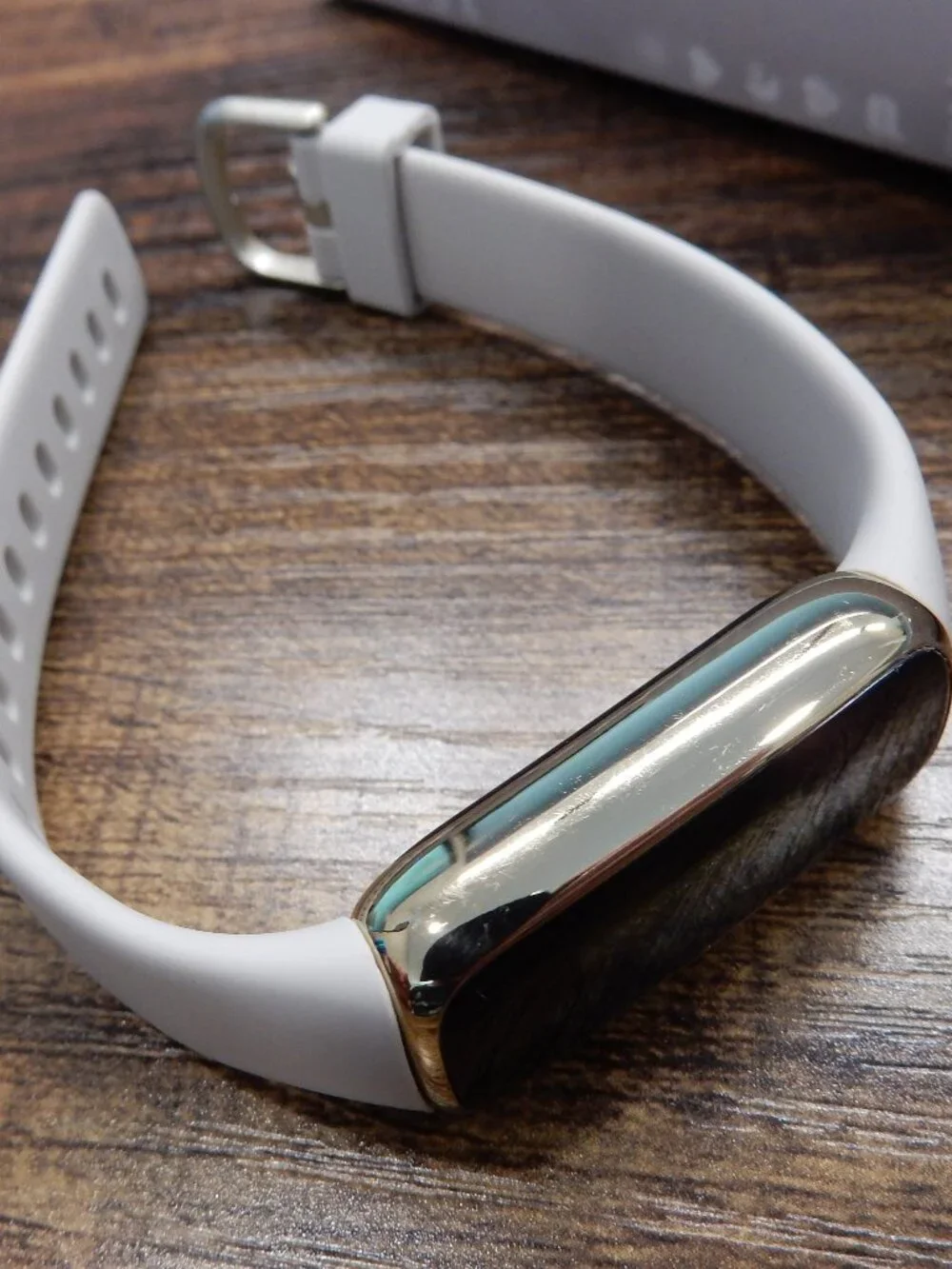 Fitbit Luxe Fitness & Wellness Tracker